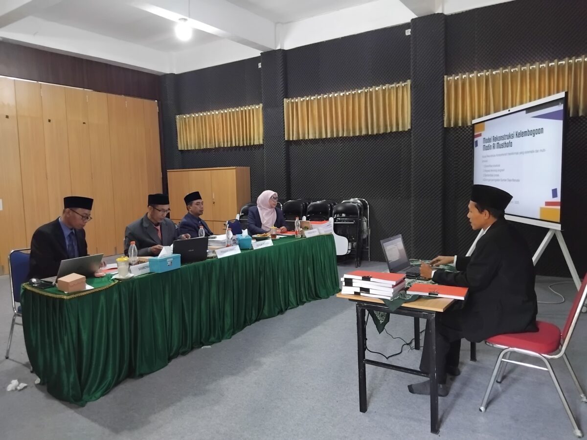 Ujian Tesis MHES dan MPAI Semester Genap 2024/2025, Pascasarjana UNUGIRI Tegaskan Komitmen Akademik