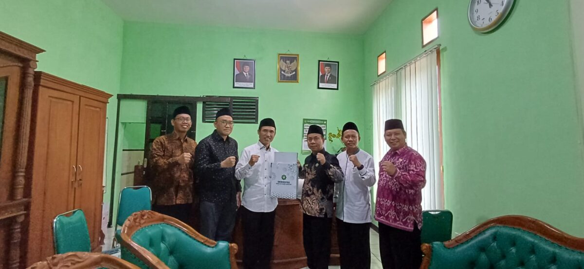 Pascasarjana UNUGIRI Sosialisasikan Penerimaan Mahasiswa Baru di Kantor Kementerian Agama Bojonegoro