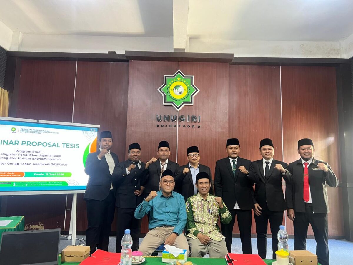 Seminar Proposal Tesis MHES Pascasarjana UNUGIRI: Mahasiswa Matangkan Rancangan Penelitian Bersama Kaprodi dan Direktur Pascasarjana